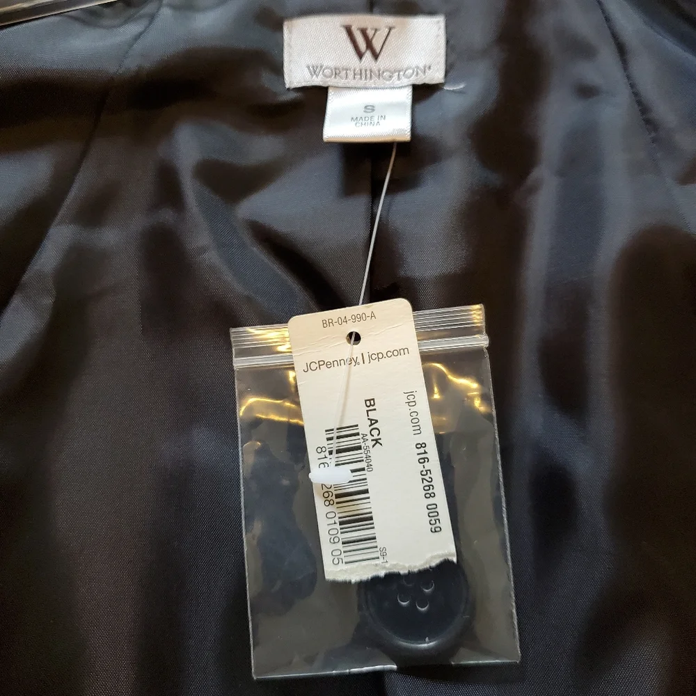 NWT Worthington short sleeve black blazer - Picture 3 of 5